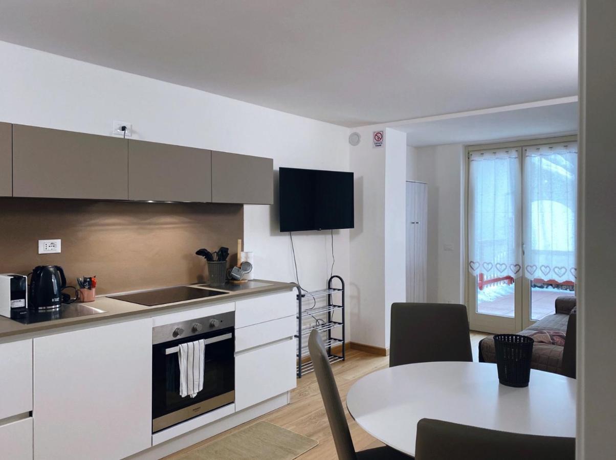 Home Giulia Ponte Di Legno Eksteriør billede